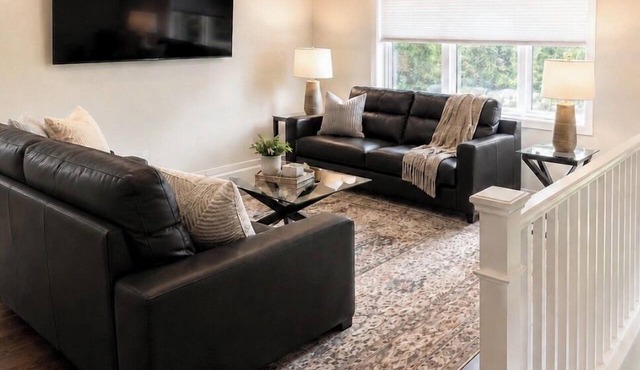 Quiet 2BR for Workers-Fast WiFi-Parking-Self Check-in in Williston