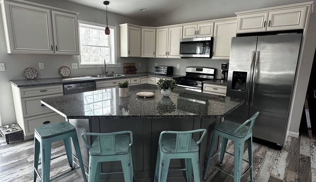 Quiet, Convenient Home Minutes from Bangor & Campuses