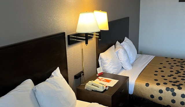 Red Carpet Inn