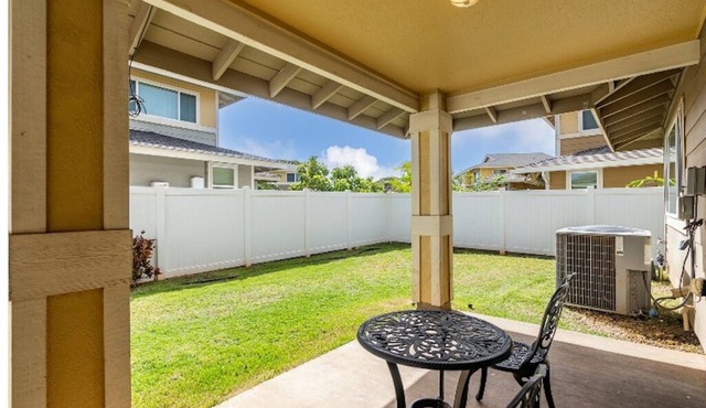 Relaxing Ewa Beach Luxury Home