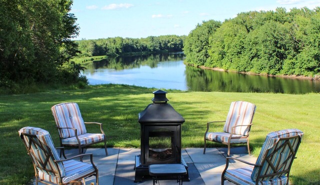 Relaxing River Getaway