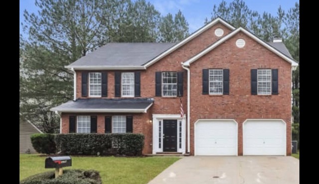 Ritzy Executive Suite-minutes from Stone Mountain Park