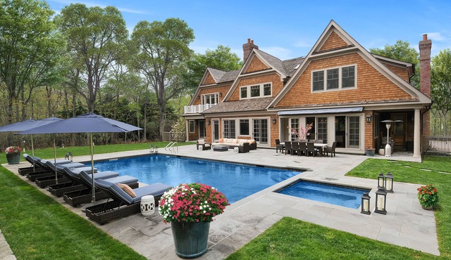 Sag harbor/Bridgehampton High End Furniture House 5 bed/7ba w POOL very private