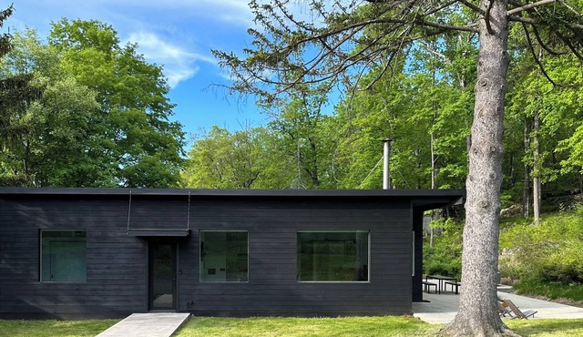 Serene Modern 3-bedroom house with WiFi in peaceful Hudson Valley