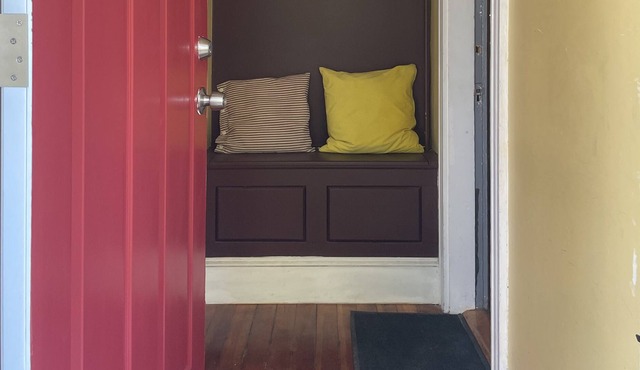 Spacious 2-bed 2-bath bi-level apartment in the middle of fun!