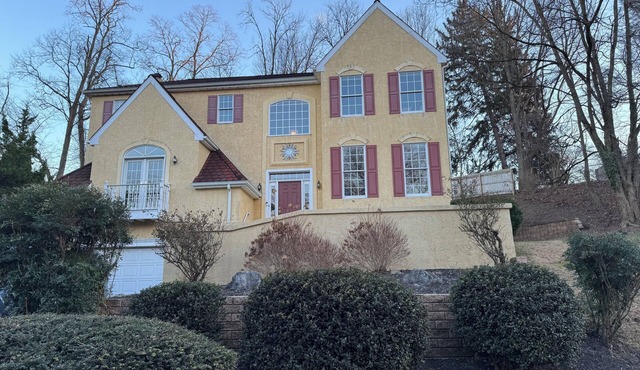 Spacious 3+BR 2F/2H BA Bar, Gym, Fin Bsmt Near MAJOR INTERNATIONAL SPORTING EVENT & Subaru