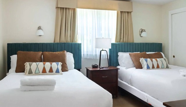 Spacious Good-Value Accommodation | w/Full Kitchen & Minutes to Peabody Museum