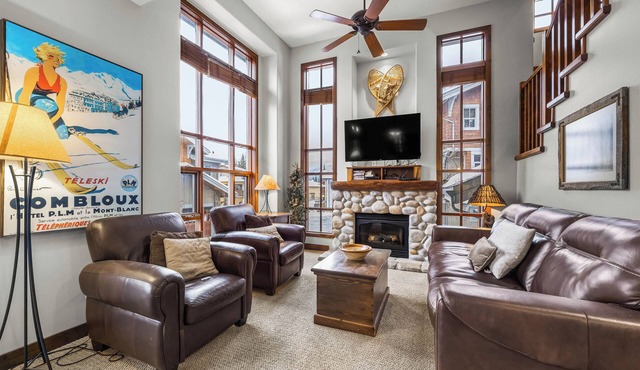 Spacious multi level 3 bedroom + den townhouse, close to Morrisey lift