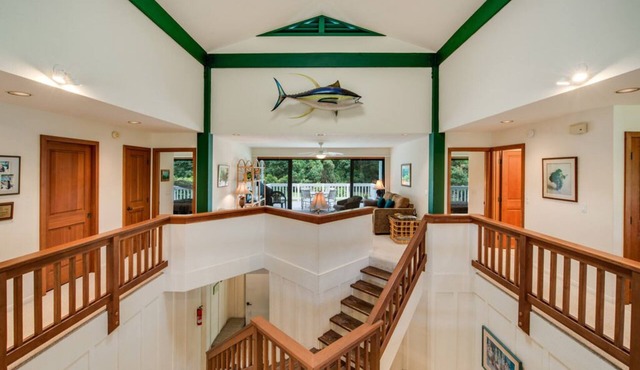 Spacious Private Home Just Steps From Anini Beach!