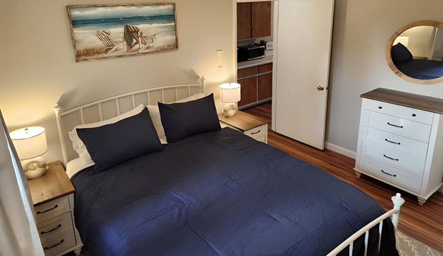 Stunning, two-bedroom, one-bathroom condo, two short blocks from the beach!