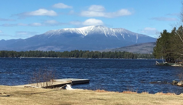 The BearsDen Lodge Mt Katahdin View/Lakefront