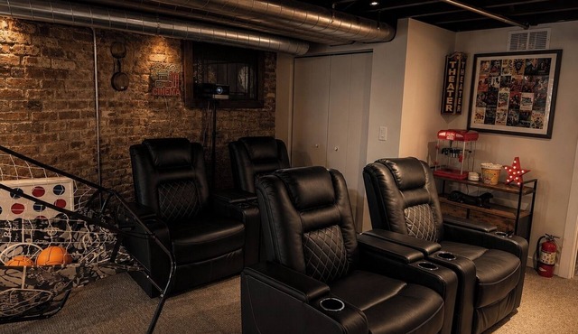 Theater Room and Gym | 4BR Near Lincoln Park