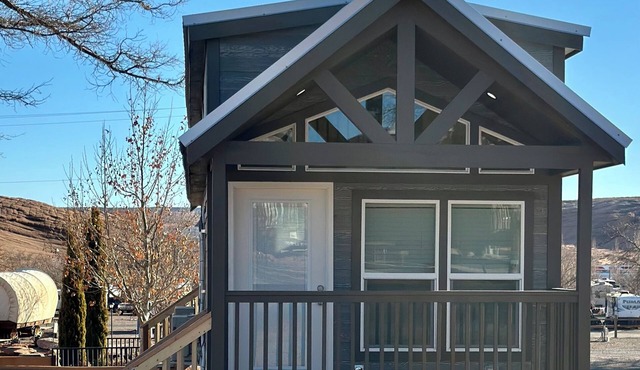 Tiny Home King Room #23A
