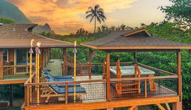 Tropical Bamboo Hideaway By Parrish Kauai - walk to beach & privacy!