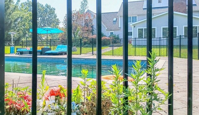 Villa Sabrina: A Serene 700 Sq Ft Studio on a 5.6-Acre Estate in Lagrangeville