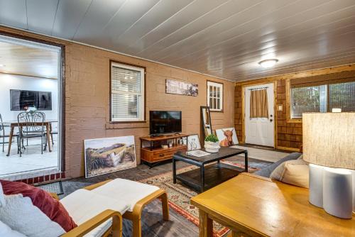 Walk to Restaurants: West Midtown ATL Gem w/Deck!