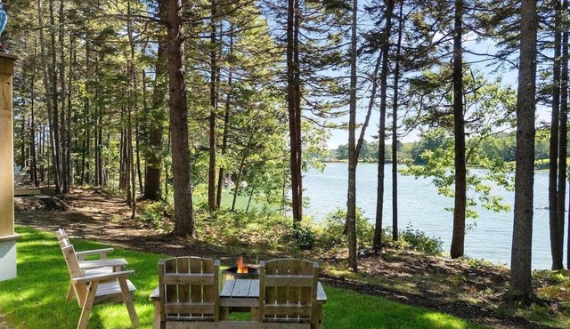 Waterfront Cottage in Maine | Seegar Camp, Sunny 2
