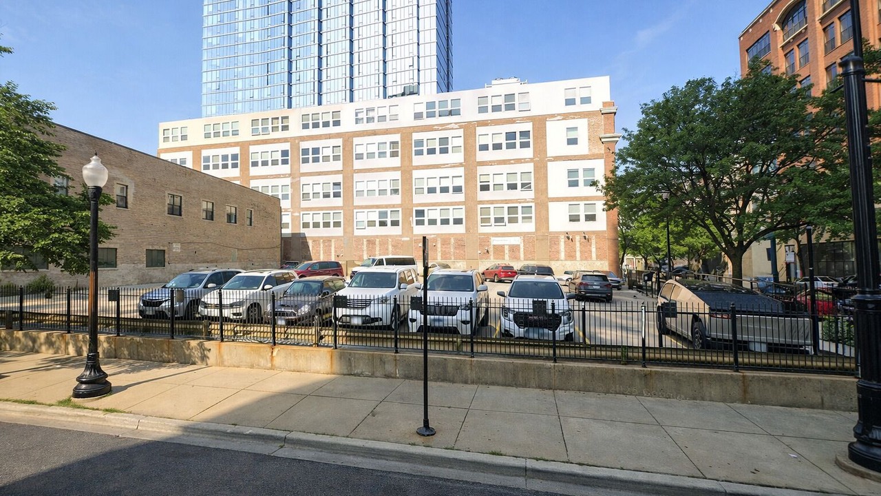 Photo of Outdoor in Prairie District