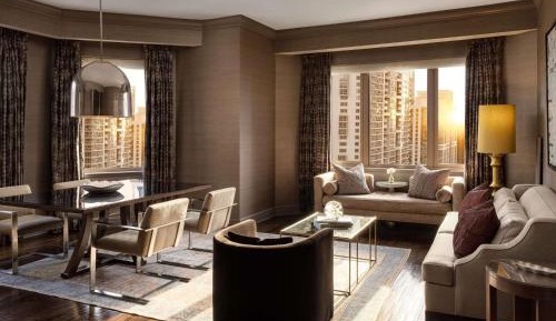Lincoln Park 1BR Suite 1 King