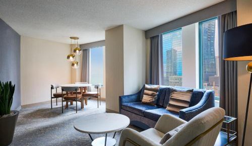 Executive Suite with Lake View