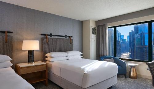 Club Double Room with City View - High Floor
