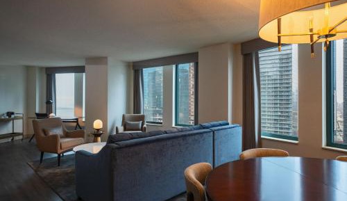 Illinois Suite, King Room